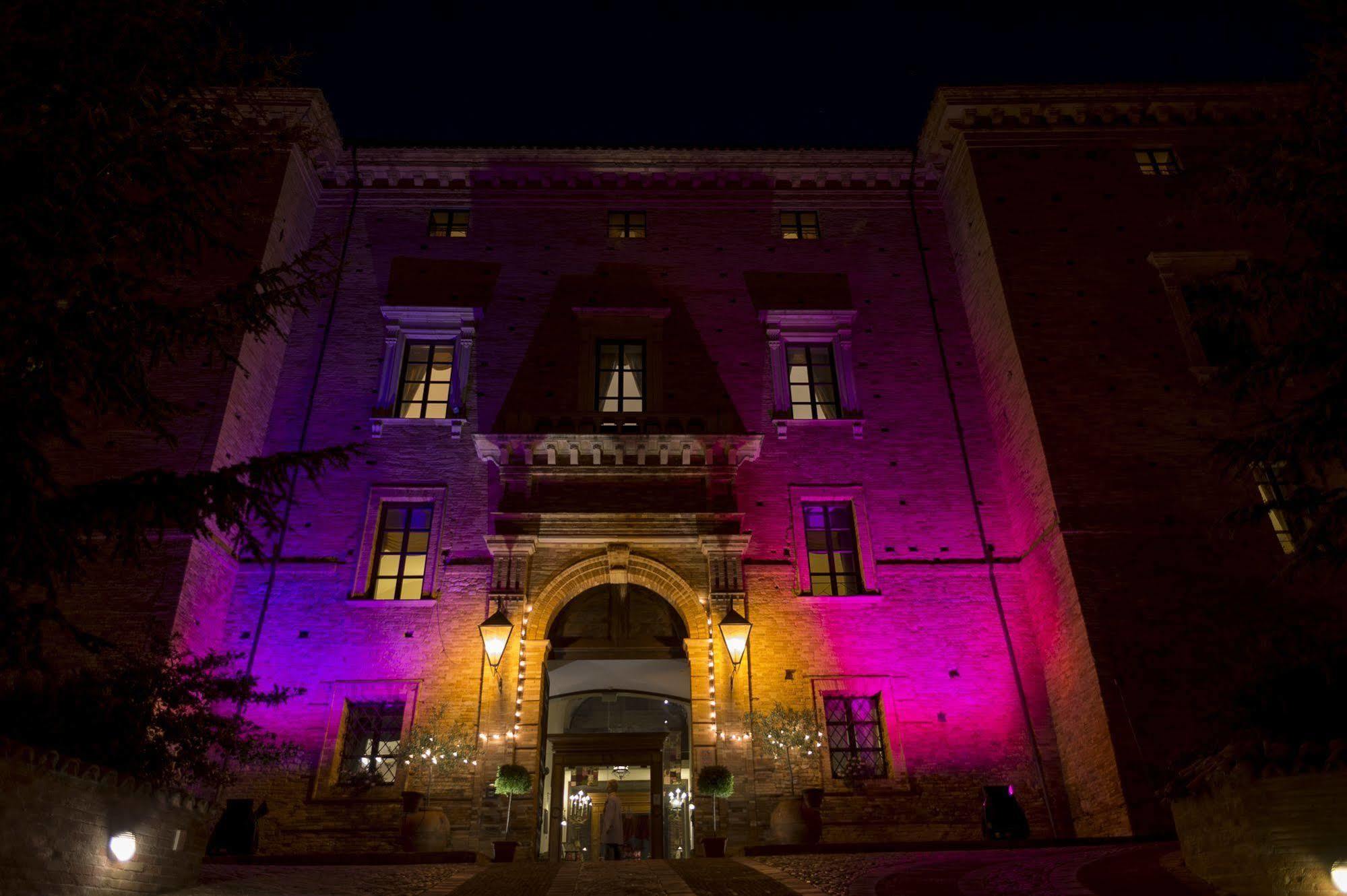 Castello Chiola Dimora Storica 호텔 로레토아프루티노 외부 사진